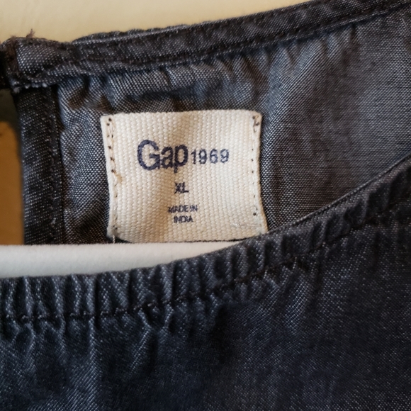 Gap black demin top - Picture 3 of 4